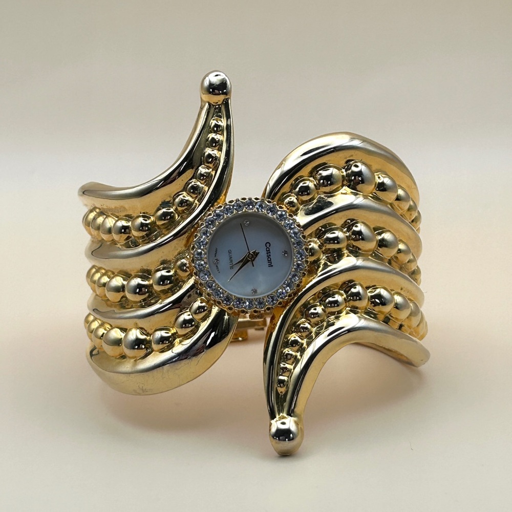 Vintage Cassant Gold Tone Hinged Clamper Style Bracelet Watch 7"